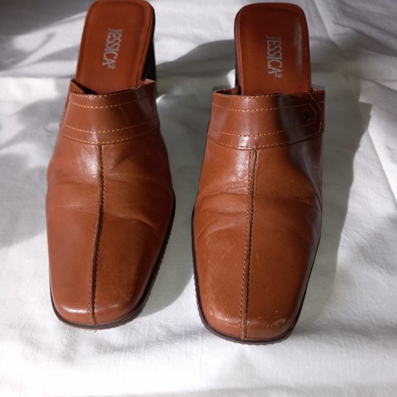 Caramel-Tan leather mules, genuine leather, US women's size 9.5-10 shoe, 3" heel - Picture 7 of 16